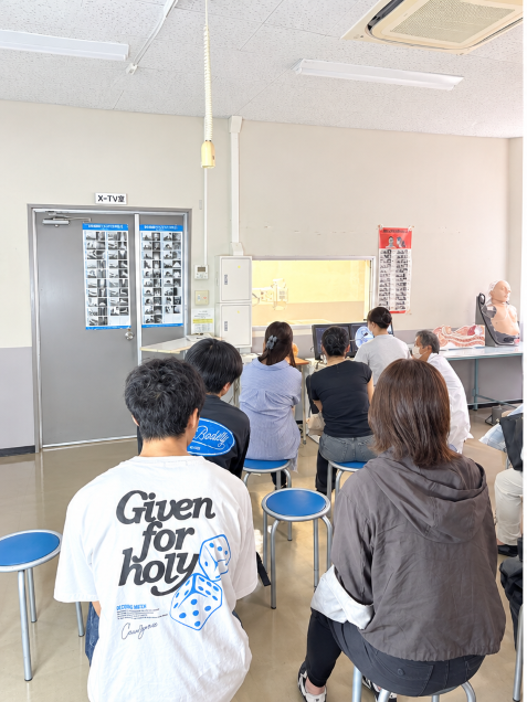 実習室ツアーの様子1